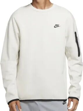 Nike men Tech Fleece Crewneck Sweatshirt small beige